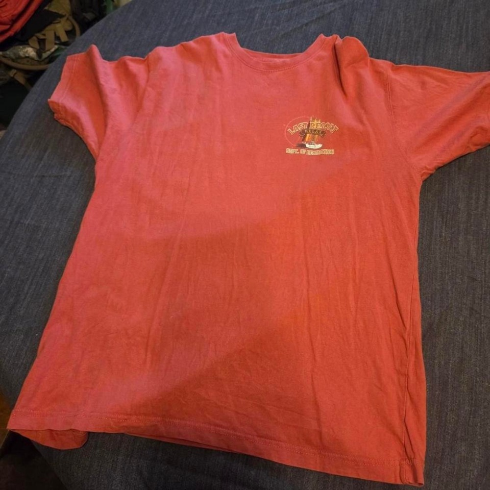Newport Blue Graphic T-Shirt Mens XL Red Last Resort Island  Tiki Bar - Picture 3 of 5